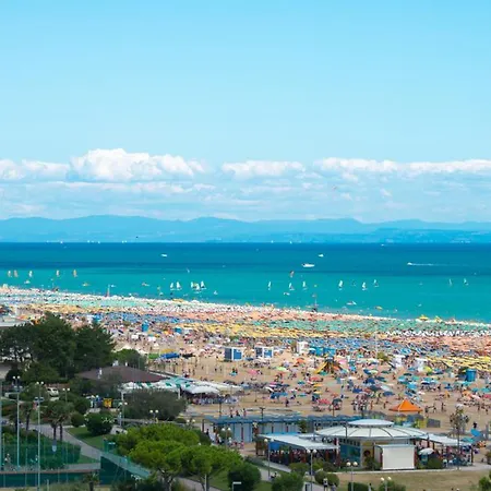 Luminous Flat 400 M From The For 4 Guests * Bibione